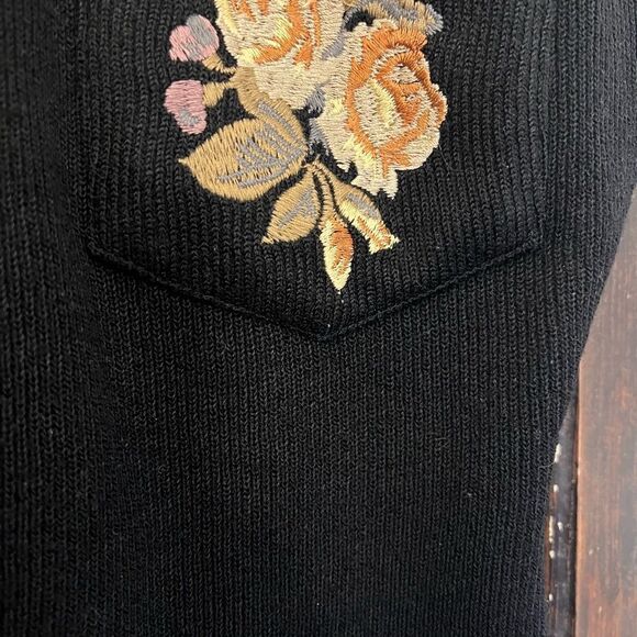 Vintage JEFFREY & DARA 1980s embroidered floral a double Breast sweater vest. - Picture 3 of 7